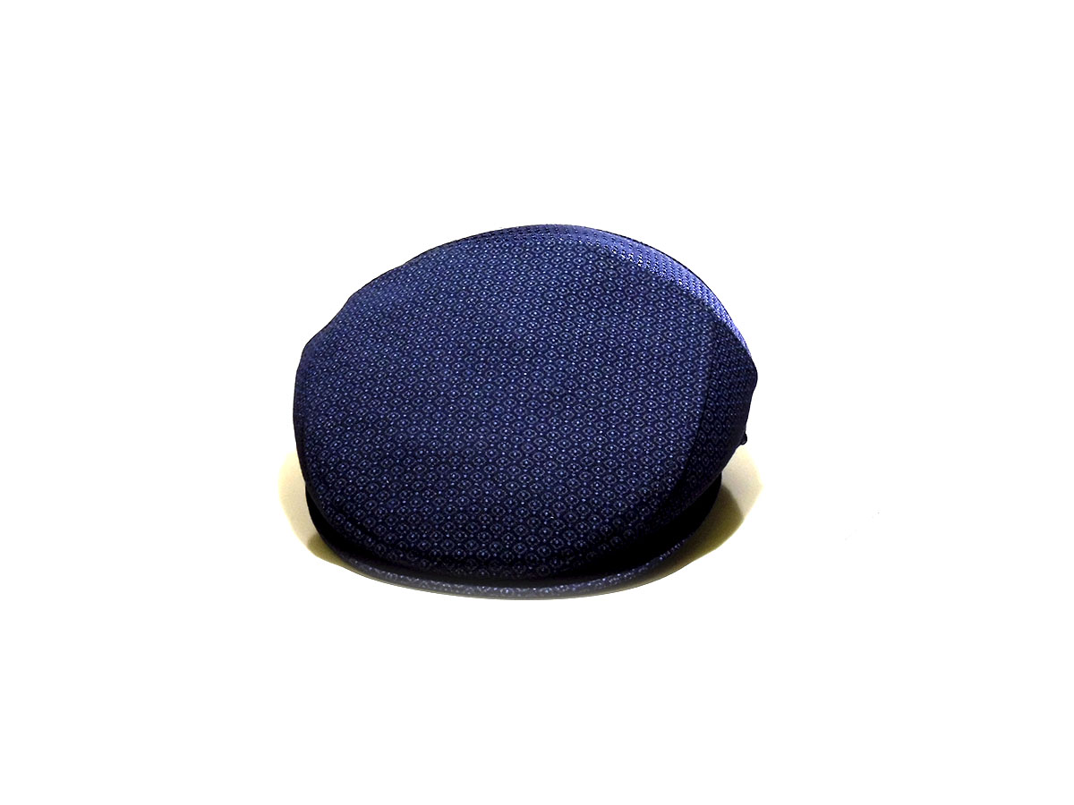 Hat particular