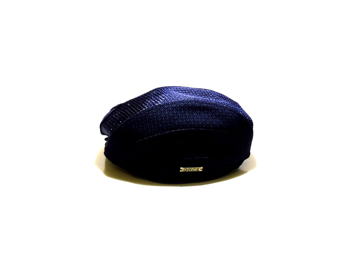 Hat particular