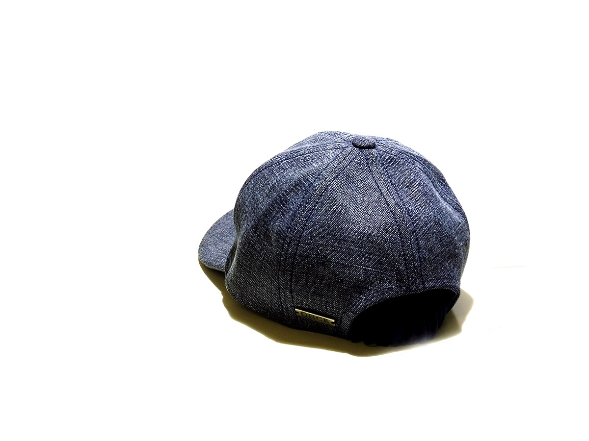 Hat particular