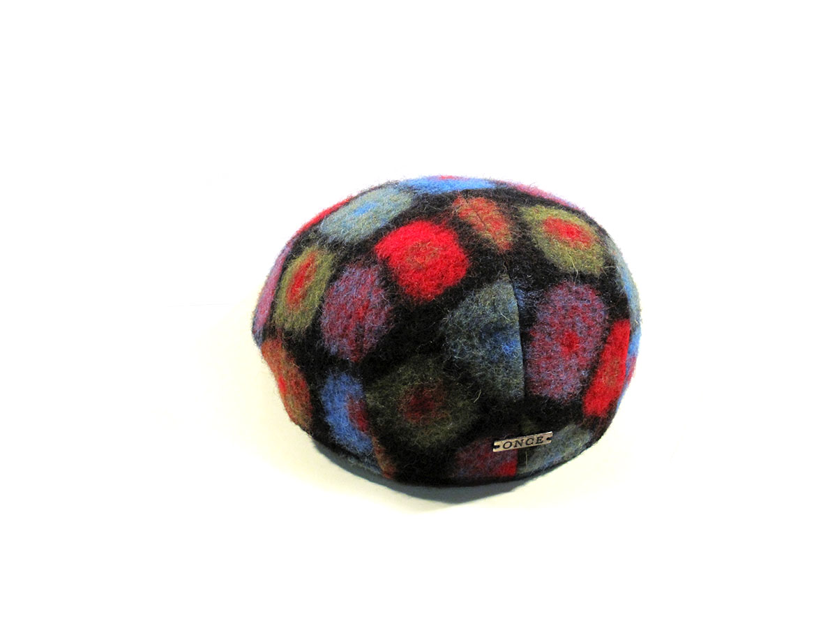 Hat particular