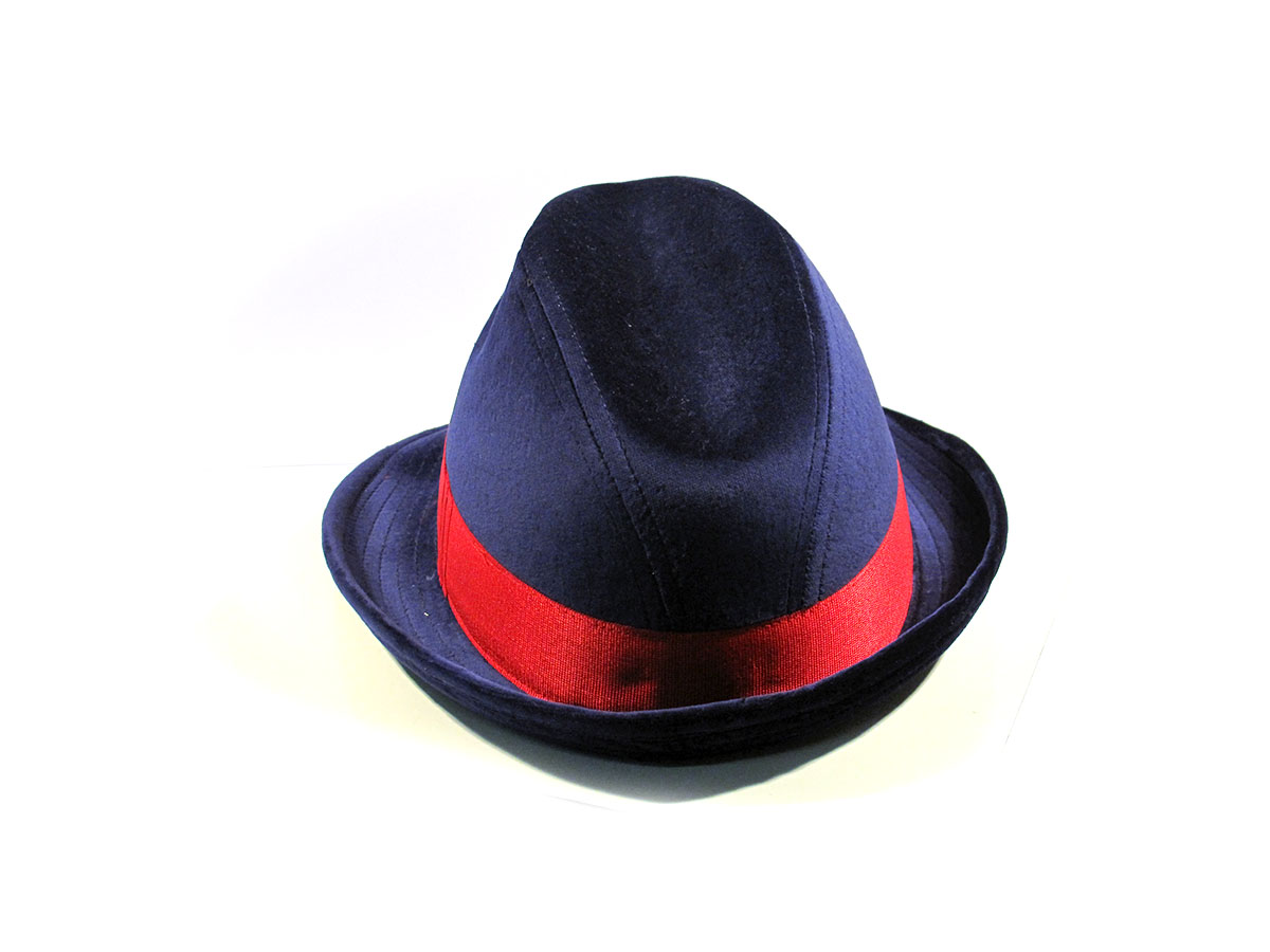 Hat particular