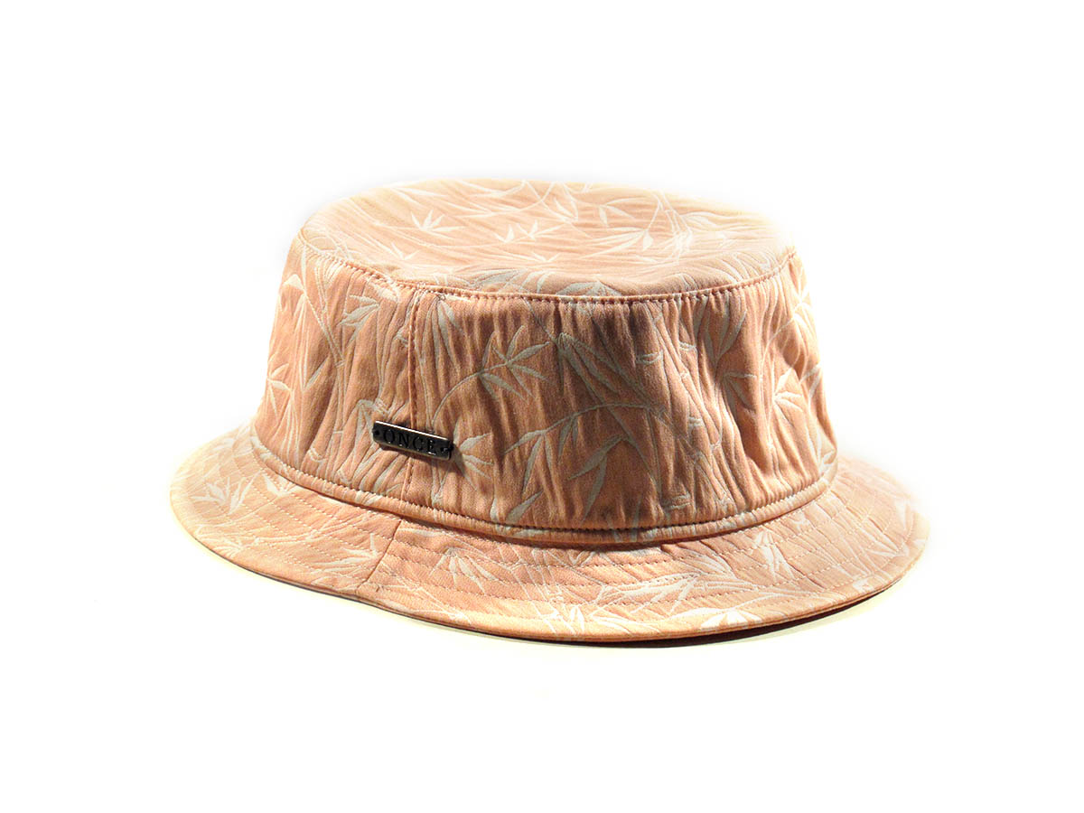 Particolare cappello